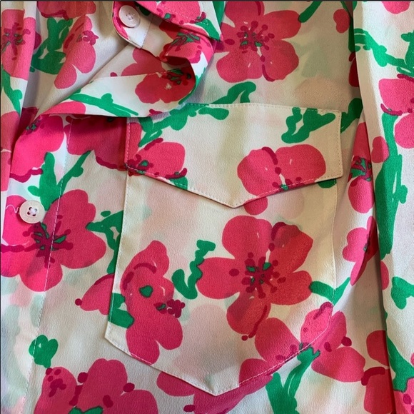 Lilly Pulitzer Floral Button Front Blouse size Medium - Picture 6 of 8